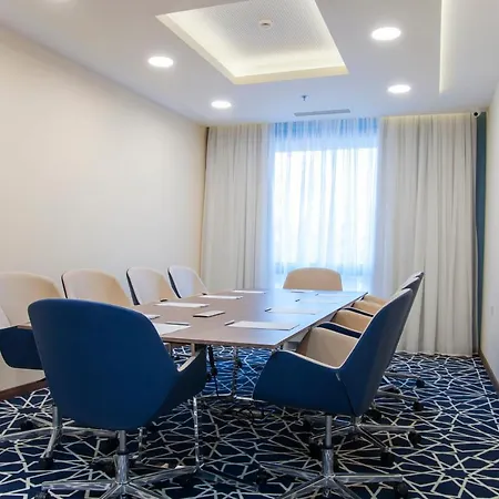 By Ihg Хотел 4*