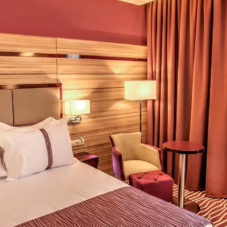 By Ihg فندق 4*