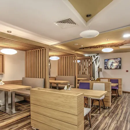 فندق By Ihg 4*