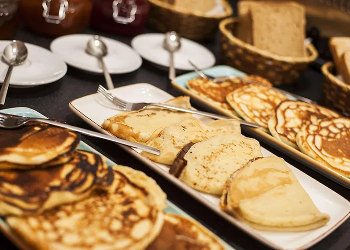 By Ihg Ξενοδοχείο