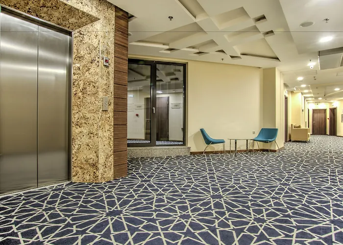 Ξενοδοχείο By Ihg 4*